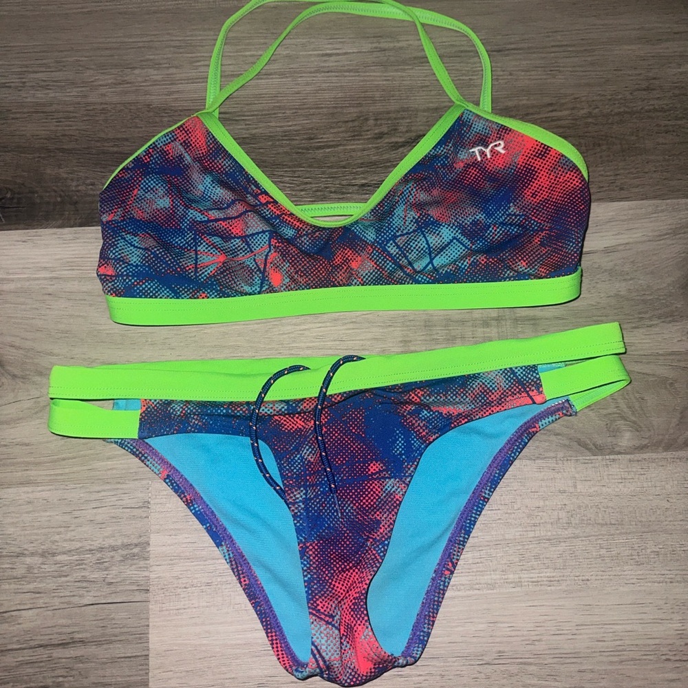 TYR Swim